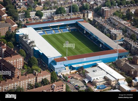 queen's park fc home ground.